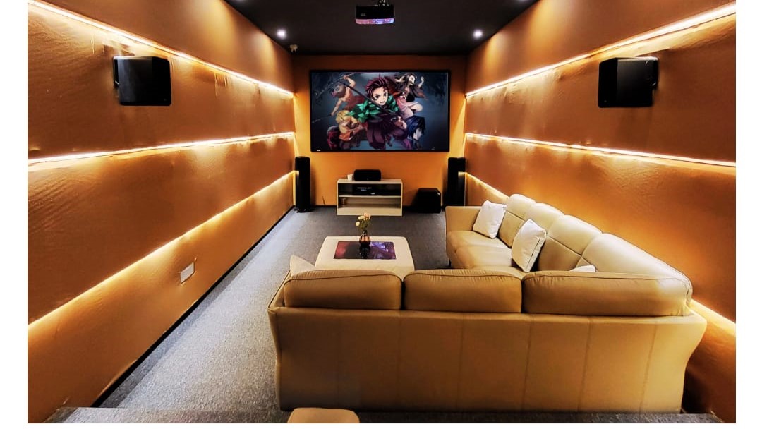 Magic of Cinema experience in a private theatre